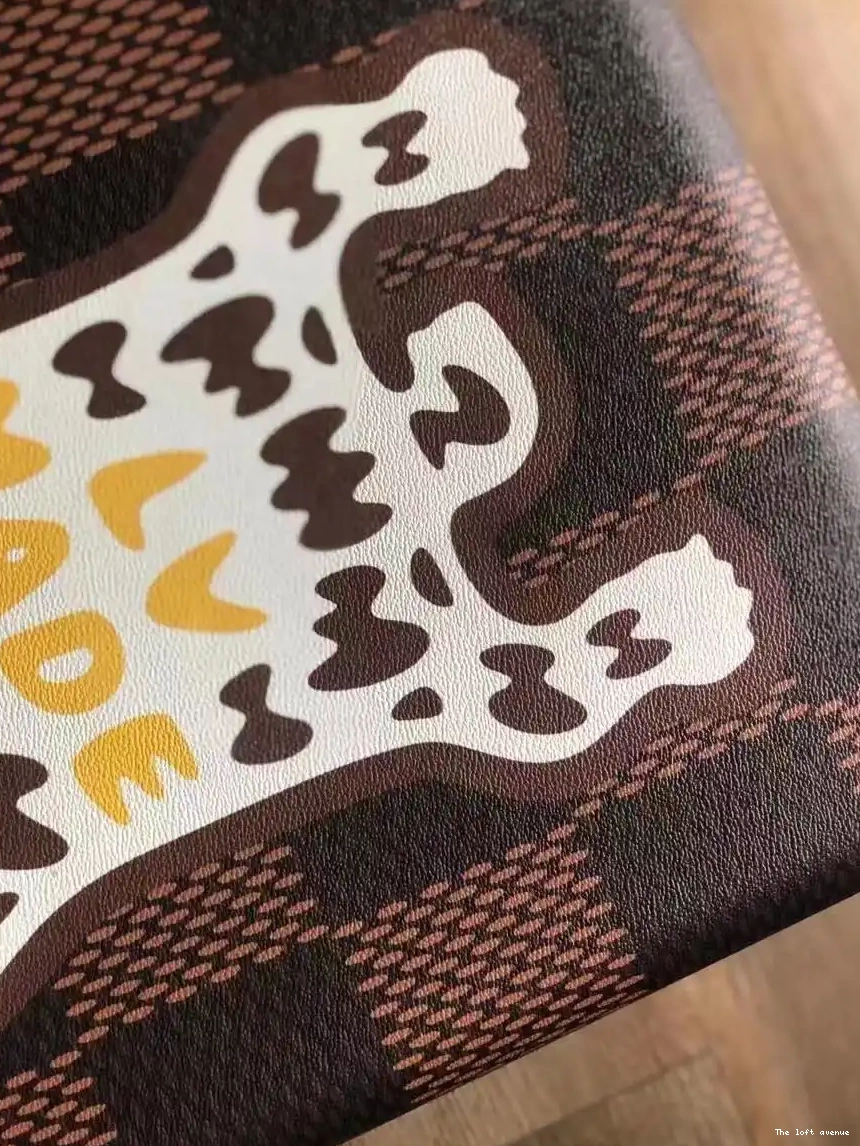 CUSTOM 55 BEAR NIGO 37L HORIZON CABIN POLAR SUITCASE 0524